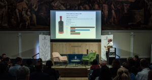 David T Smith presenting at Ginposium 2024